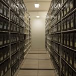 Archivo evita  invasión de piojos de libros