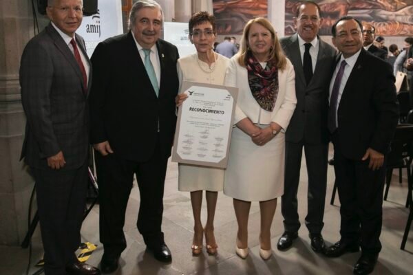 Premio AMIJ 2024 a Magistrada mexiquense, orgullo para PJEdomex